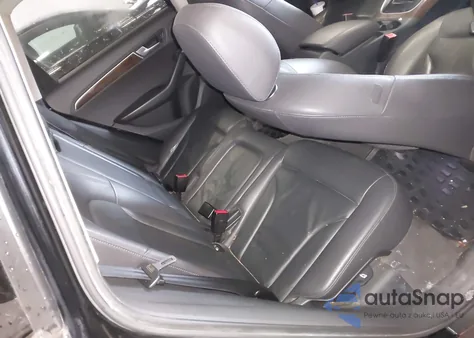 2010 Audi Q5 3.2 Premium from USA, damaged, VIN WA1LKAFP5AA076644